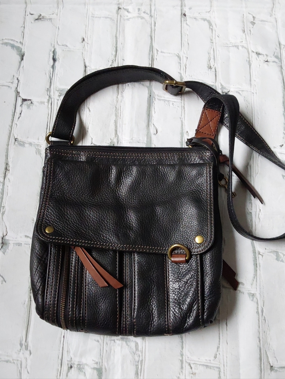 FOSSIL BLACK LEATHER CROSSBODY BAG